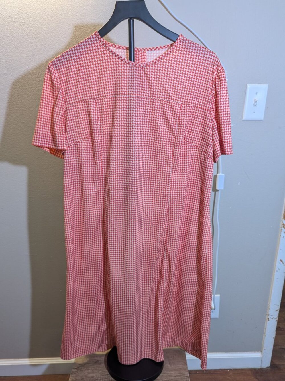 Vintage Handmade Red and White Houndstooth Short Sleeve Dress